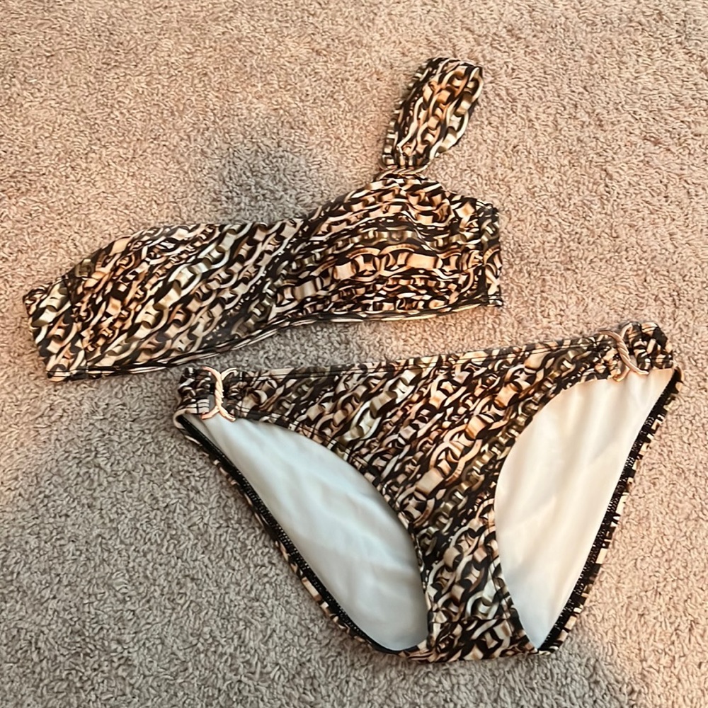 Womens Gianni Bini One Shoulder Bikini Set Size Medium